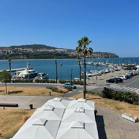 Capodistria Apartment 아파트