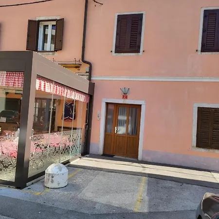 Capodistria Apartment 아파트 *